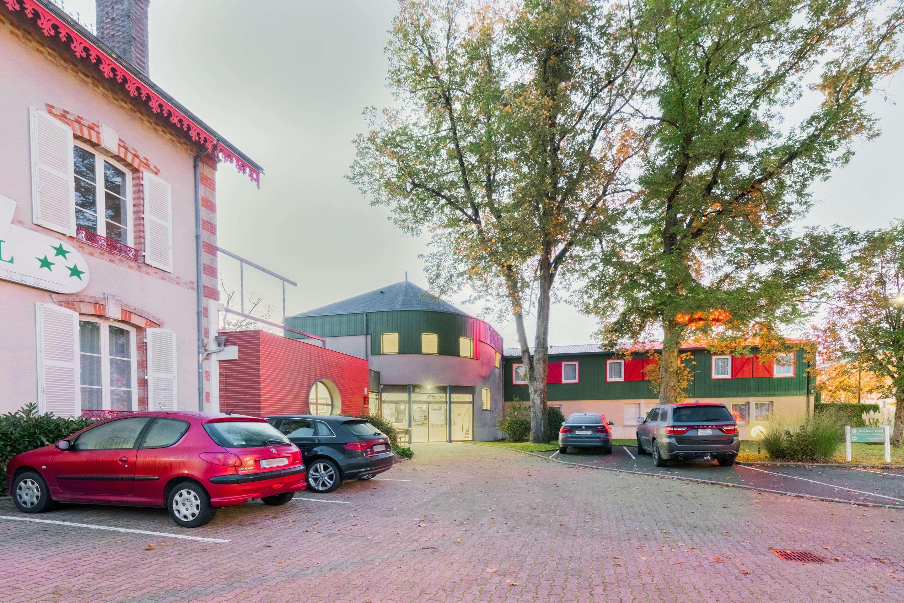 Hotel Le Circuit Ле-Ман Екстер'єр фото